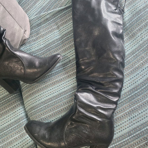 Leather boots like new, size 38, black