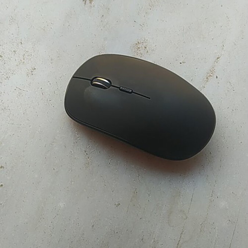 Wireless mouse used, fully functional
