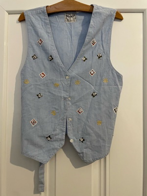 Way to Go Vintage 80s Embroidered Boho Waistcoat Size M
