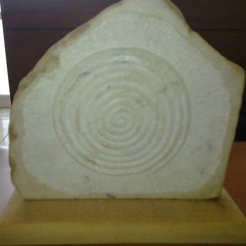 Marble spiral sculpture with wooden base, like new, desk decor