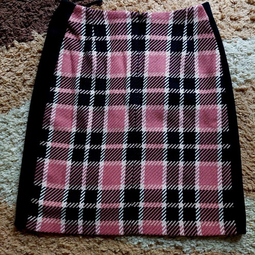 Marks & Spencer checked skirt like new, black and pink