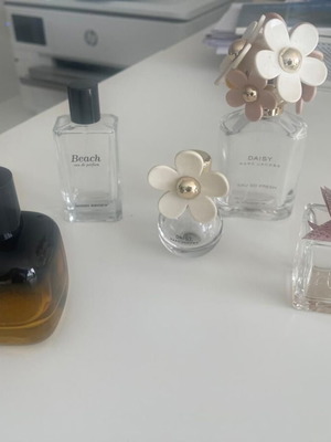 Perfume bottles like new, empty set