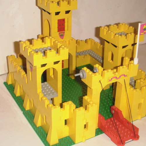 Medieval Castle Lego set No 375 used