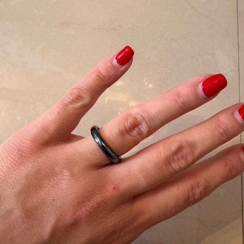 Rings set of 4 like new, black and silver