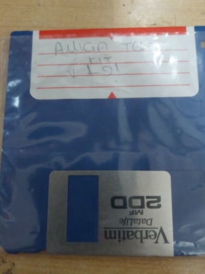 Amiga Test Kit v. 1.21 new on Verbatim Data Life floppy disk