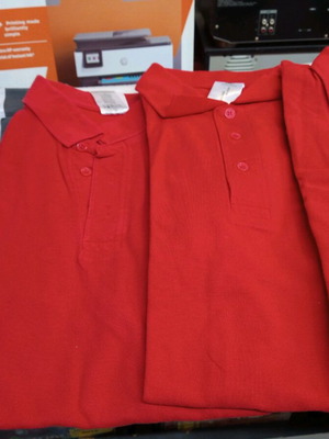 Polo shirts medium 4 pieces, 3 red and 1 gray
