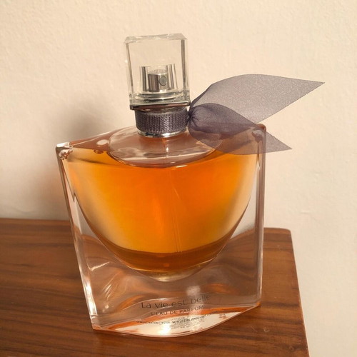 La vie est belle Eau de parfum 75ml new, 2 pieces with and without box