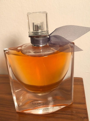 La vie est belle Eau de parfum 75ml new, 2 pieces with and without box