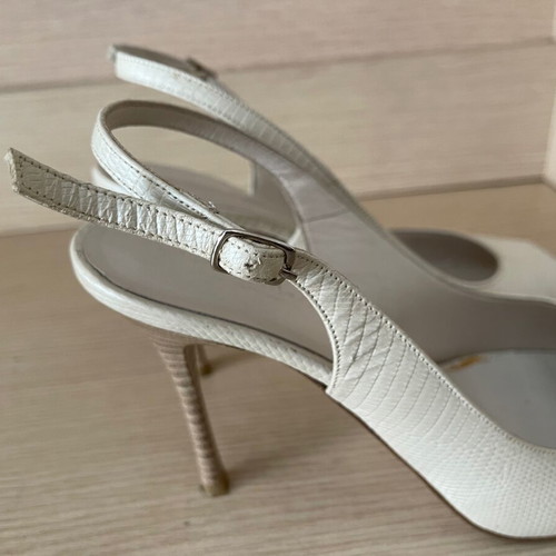 Takis Mallas No 40 leather heels like new