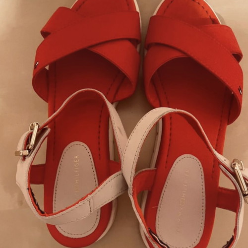 Tommy Hilfiger red criss-cross sandals size 40 like new