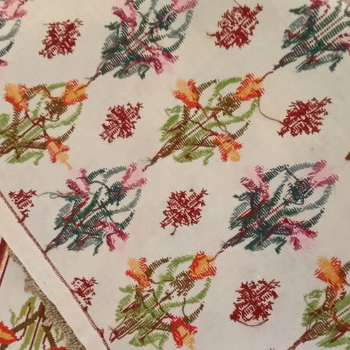 Hand-embroidered table runner, vintage design