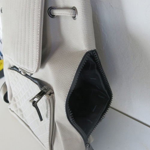 Caprisa backpack used beige with lines and rhombus pattern