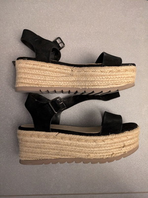 Keep Fred platforms No.39 like new, black