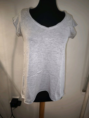Gray short-sleeve shirt used, size L