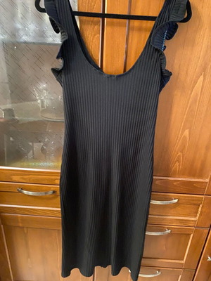 Zara midi dress black like new, size M