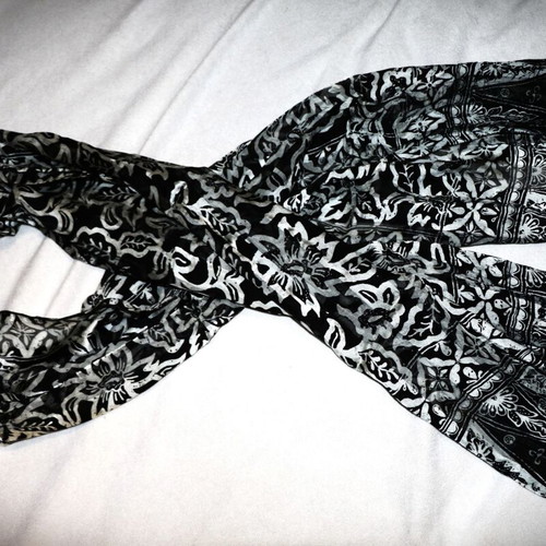 Siam Silk Batik Scarf black and white, new