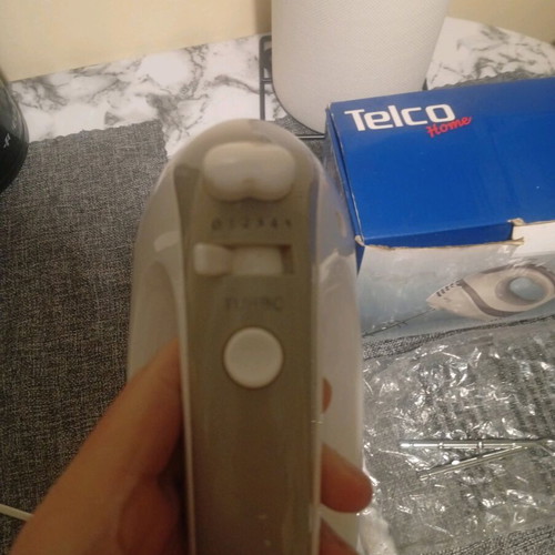 Telco hand mixer 5 speeds 300 watt like new