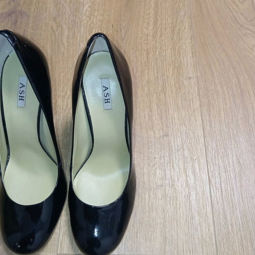 Ash patent leather heels new, size 39
