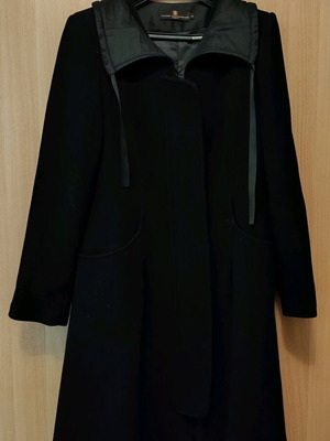 Tassos Mitropoulos coat like new, black, size L with unique design