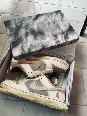 Nike Dunk Low “Rabbit of the Year” μέγεθος 45 σαν καινούργιο