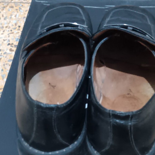 Cavalieri dress shoes used, size 40, black leather with buckle