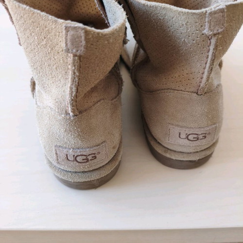 Ugg Classic Mini Unlined boots perforated suede size 39 used