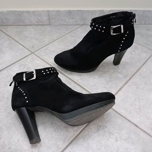 Women's ankle boots used with studs and buckle, size 41