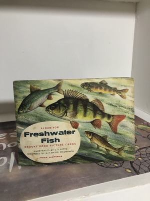 Freshwater Fish vintage tea cards complete album used