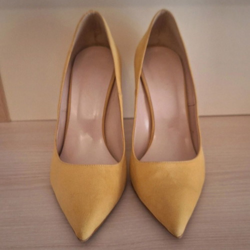 yellow suede pumps size 39 10 cm heel