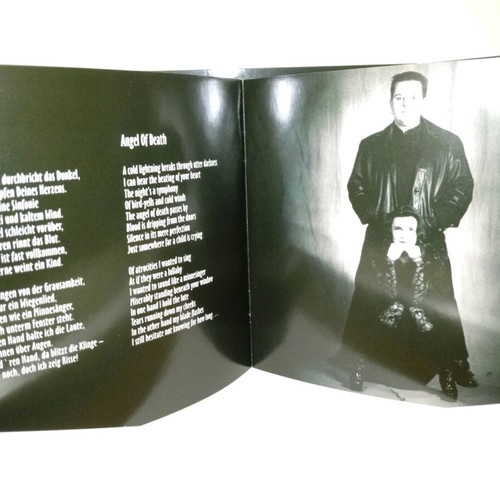Illuminate 10 x 10 Schwarz CD used, limited edition