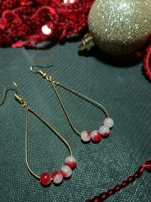 Handmade gold-colored hoop earrings with red-white stone new