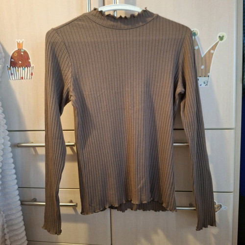 Brown Jdy turtleneck like new, size M