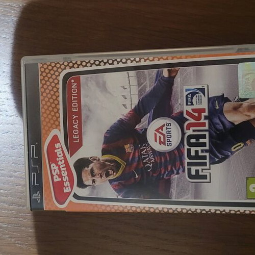 Παιχνίδι PSP FIFA 14 σαν καινούριο