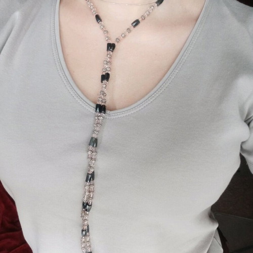 Art & Create magnetic necklace like new, pink and black