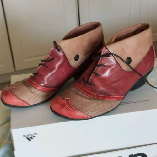 Hispanitas leather shoes like new, multicolor, size 39