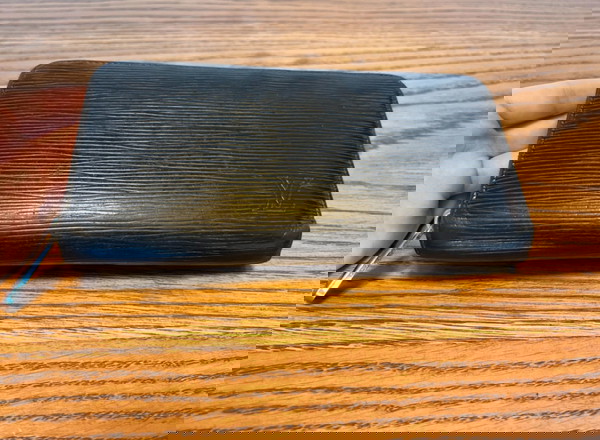 Υπέροχο  Louis Vuitton zippy leather wallet με πολλές θήκες για κάρτες ξεχωριστή θήκη κερμάτων