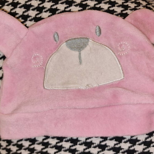 Newborn hat like new, pink, size XS