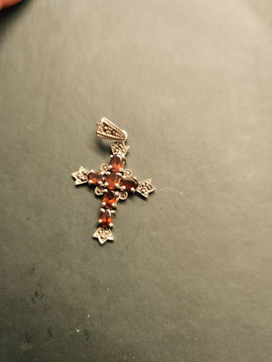 Silver cross 925 handmade with garnet and marcasite stones like new