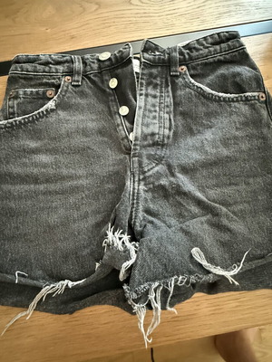 Zara black jeans shorts size 34
