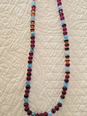 Iris multicolor necklace like new