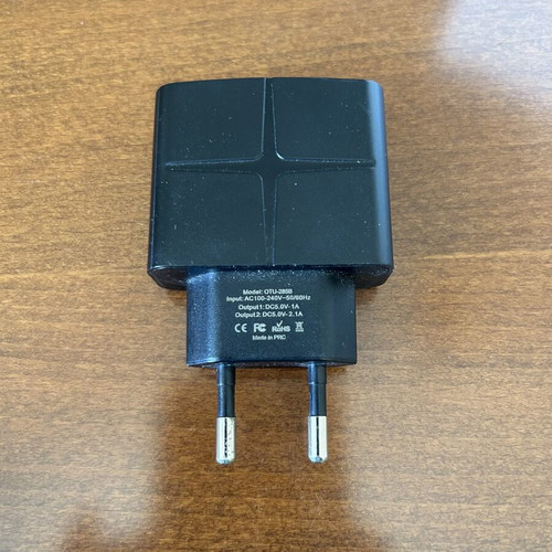 Osio dual USB charger like new, 1A and 2.1A ports