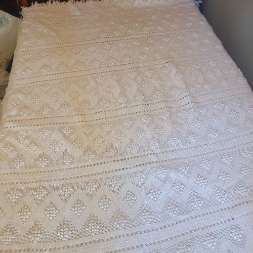 Handmade cotton blanket semi-double 140x180 with crochet stitch like new