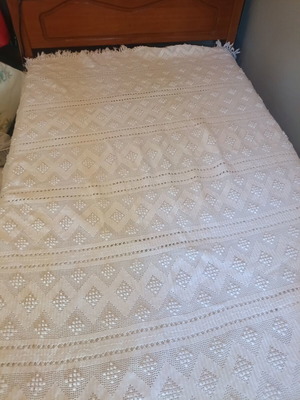 Handmade cotton blanket semi-double 140x180 with crochet stitch like new