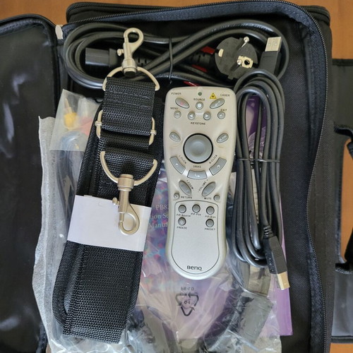 Benq PB8250 projector used with carrying bag and accessories