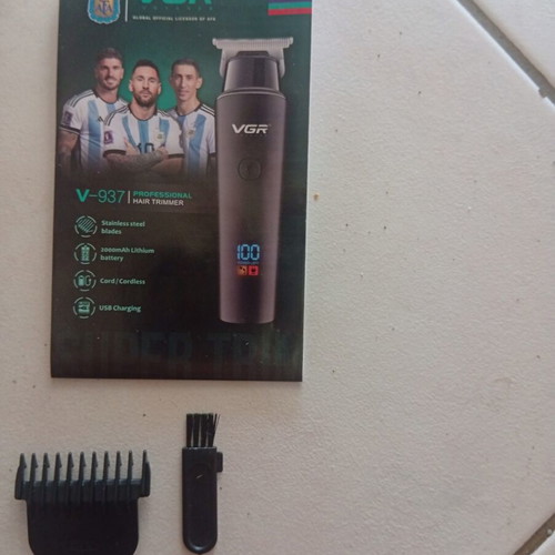 Trimmer VGR Voyager used with charger