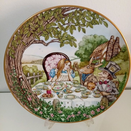Vintage George Boyer Limoges "Alice in Wonderland" collectible plates set of 6 like new