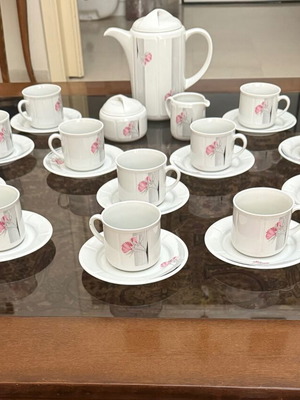 Bavaria porcelain tea set like new, 12 pieces, Germany