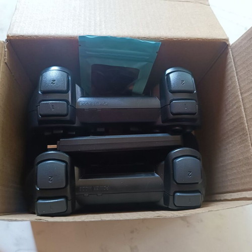 Console with two controllers, 10000 games, HDMI 4K