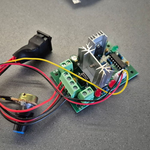 PWM DC motor speed controller 150W new (10-36V)