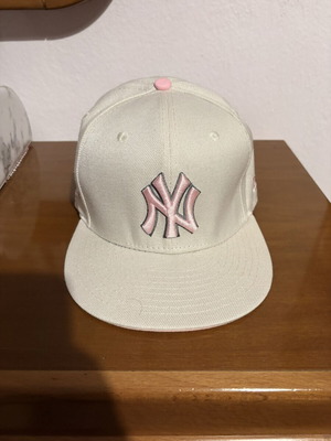 New York Yankees New Era jockey hats like new, set of 3